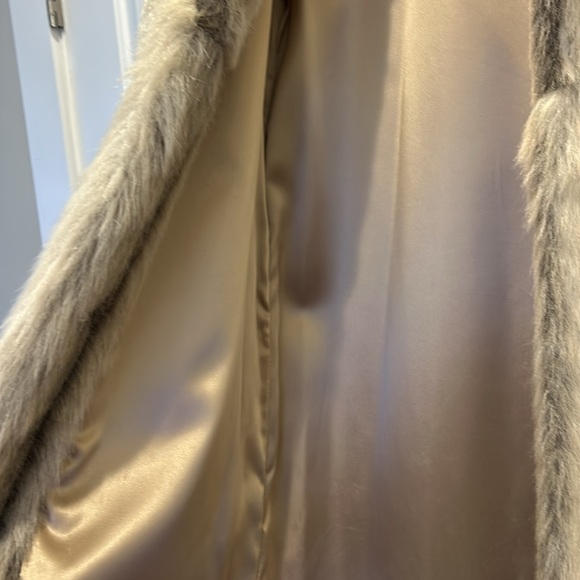 Women’s Fur Coat by Monterey Fashions - Picture 4 of 10